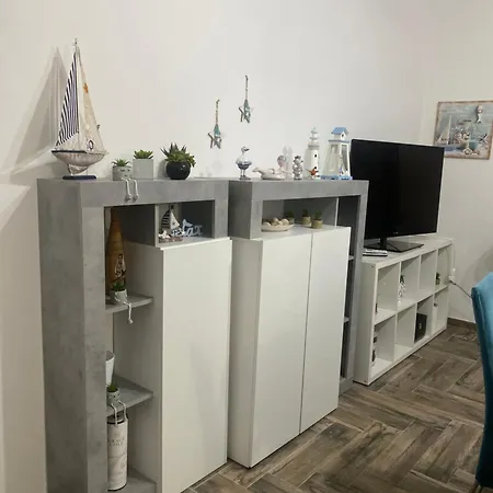 Due Passi Dal Mare Apartman Livorno
