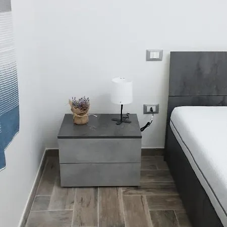 Due Passi Dal Mare ליבורנו